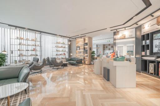 Atour Hotel Taizhou Maoye World - Housity