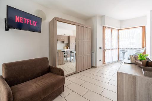 [Two Steps From Lake] - Lake Maggiore Relax - Housity