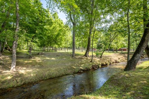 Cobb Creek Cabins - Housity