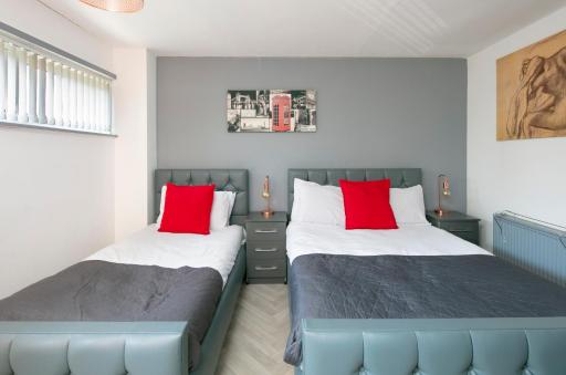 B16 Arena Central - 3 Bedrooms, 2 Bathrooms, Parking Space - Private Apartment - 欢迎 - Housity