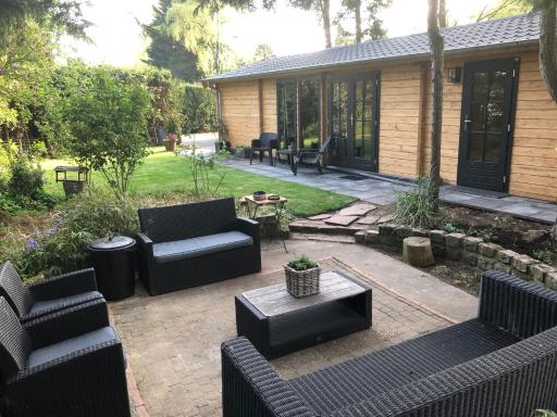 3 slaapkamer blokhut met opgemaakte bedden - Housity