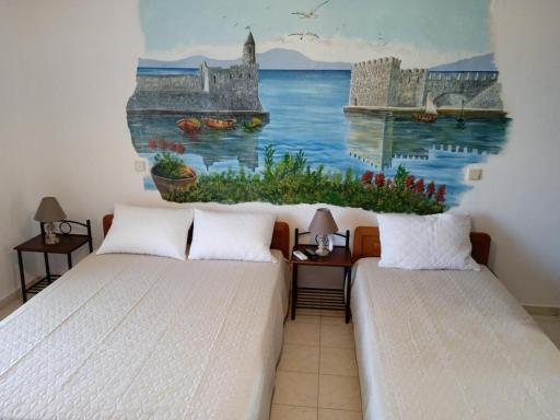 LITTLE LEPANTO - Housity