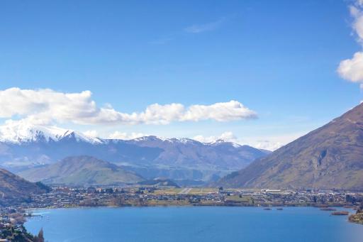 Paradise Peaks - Queenstown Holiday Home - Housity