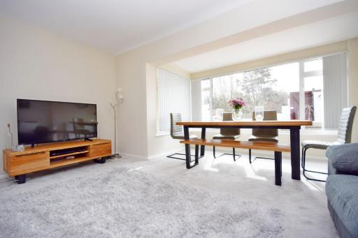 Bankside, Middleton - Housity