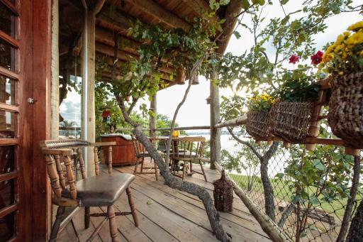 Tiny Tree House a Beira Lago - Housity