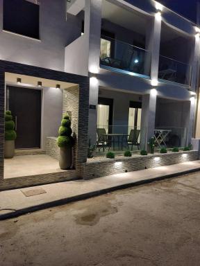 ELITE LUXURY APARTMENTS - Housity