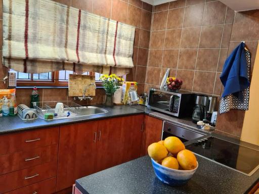Quaint, quiet retro charm - Housity