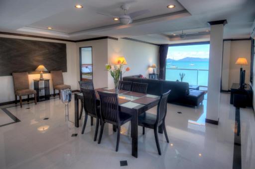 Emerald Beach-Front Apartments Fishermans Village - Hizvo