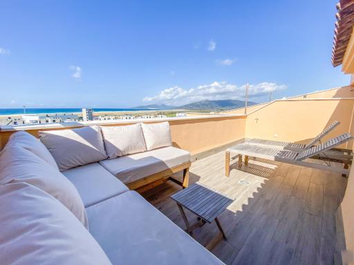 Tarifa Cozy House // PENTHOUSE - POOL - PARKING - Housity