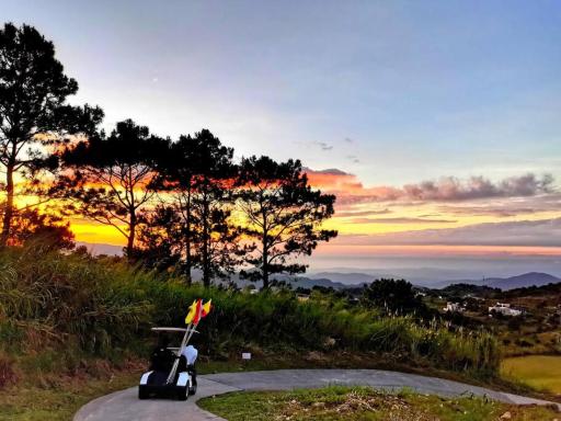 Chateau de Nazarene 2 Bedroom Mountainside Staycation with Amazing Views - Housity