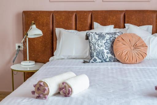 Center De Lux Studios “ Zara “ - Housity