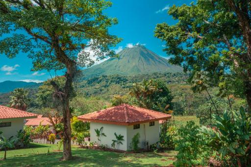 Miradas Arenal Hotel & Hotsprings - Housity