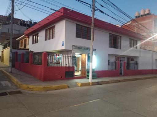 La Librería Rooms Coffee & Books - Housity