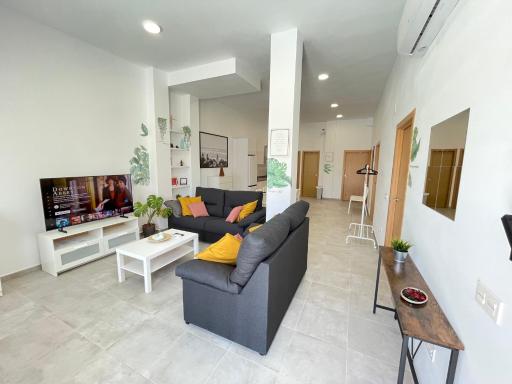Precioso y Amplio apartamento en Torrox Costa - Housity
