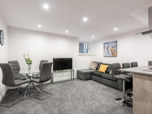 Casa Fresa - Castle Heights Apartment - Housity