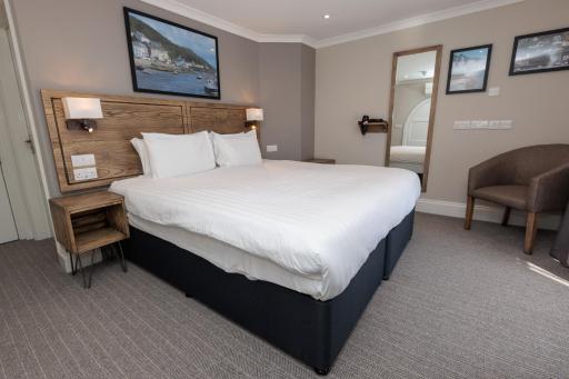 Dovey Inn - Housity