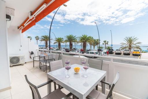 A few steps from the beach of Las Vistas - Housity
