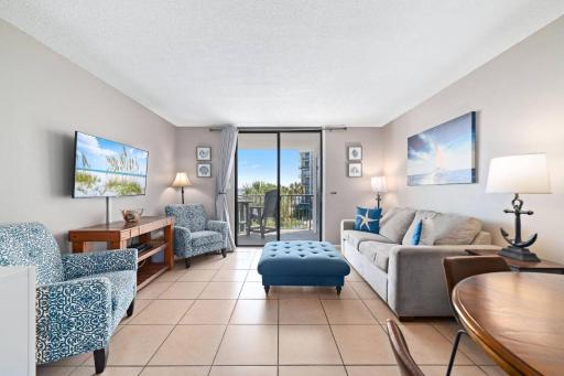 Gulf Shores Surf and Racquet 303B - Housity