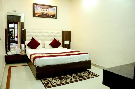 Hotel hari palace - Housity