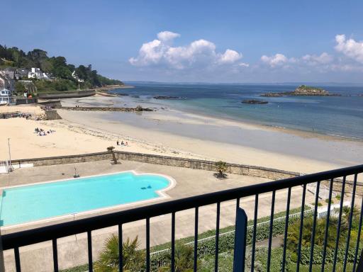 Très bel appartement vue mer avec piscine - Housity
