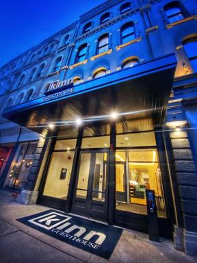 Kinn Guesthouse Downtown - Hizvo