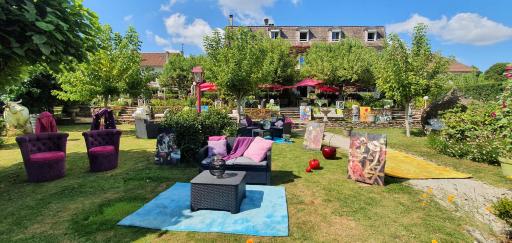 Logis Hôtel Hostellerie Saint-Jacques - Housity