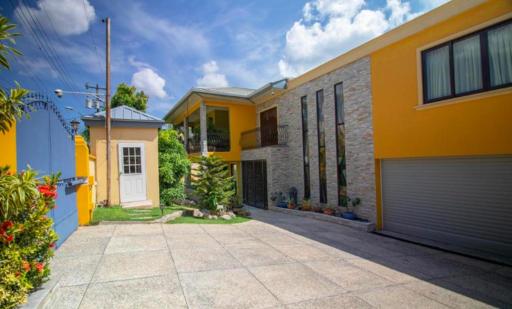 Pandora Luxury Mansion In Port of Spain - Housity