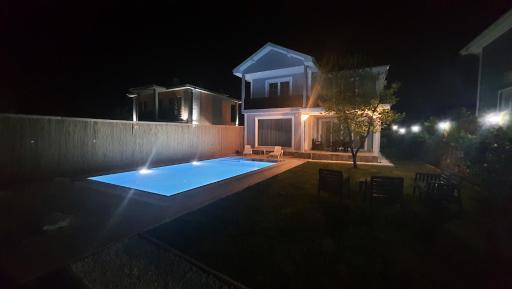 Villa Basaran, Private Villa with Large Heated Swimming Pool in Sapanca - Housity