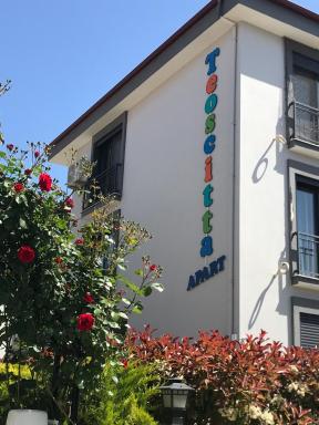 Teoscitta Apart - Housity