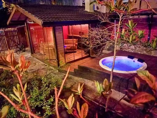Karma Natura Treehouse - Housity