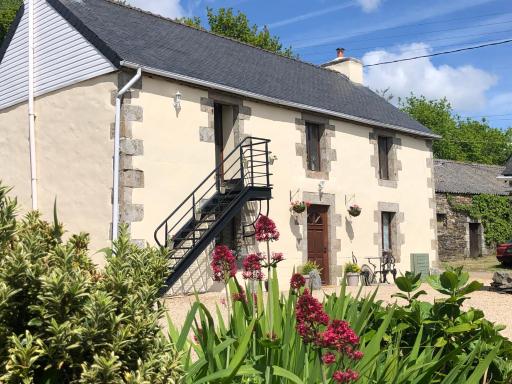 The Lotus. Romantic, rural hideaway near Huelgoat - Housity