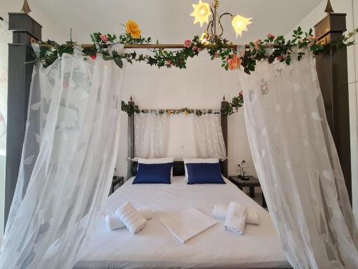 Myrtia Guest House - Housity