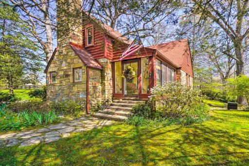 Dreamy Homestead Escape Patio, Ranch On-Site - Housity