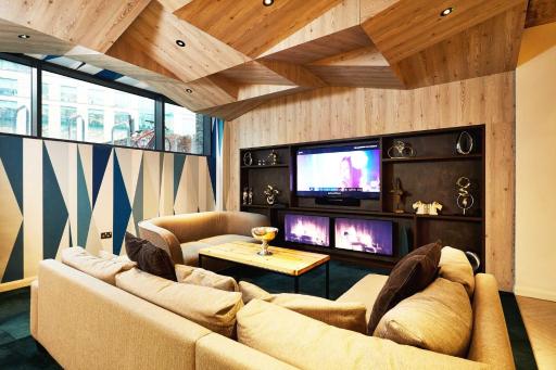 Student Only - Premium Studios with Breakfast at Vita Strawberry Place in Newcastle - Housity