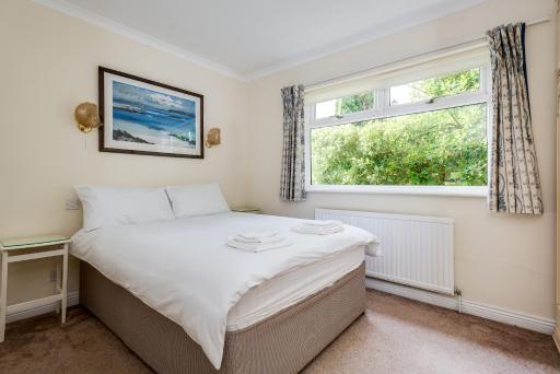 Spacious 1-Bedroom Flat with garden & free parking in Yarnton - Housity