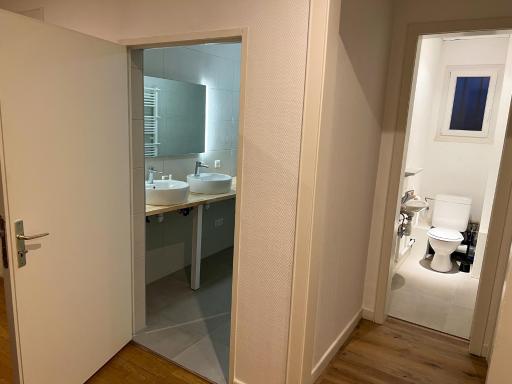 Chambres privées -Private room- dans un spacieux appartement - 100m2 centre proche gare - Housity