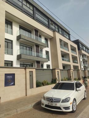The VVIP Luxury Apartments @ Gardens - Housity