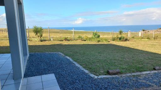 Zufike Pondoland Wild Coast- Port Grosvenor - Housity