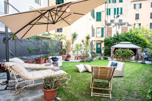 GIARDINO IN CENTRO STORICO, Fico Magico - Genova, Acquario - Housity