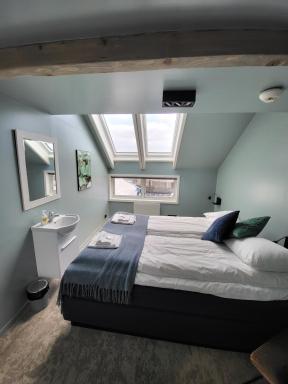 Brygga Restaurant and Rooms - Housity