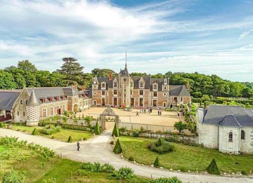 Appartement spacieux a Vernou sur Brenne avec piscine partagee - Housity