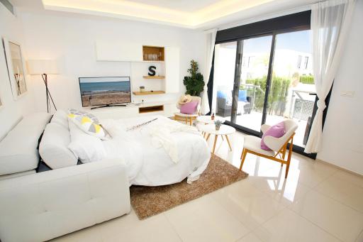 Fantastic Home with AC, pool and bbq - Housity