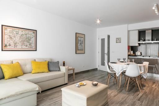 SURFERS PARADISE - Housity