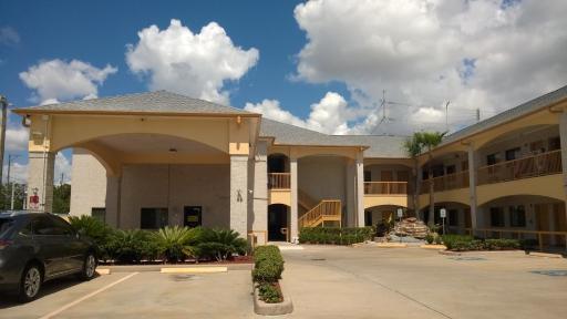 Scott Inn & Suites - Downtown Houston - Housity