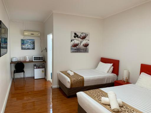 TORRUMBARRY MOTEL - Housity