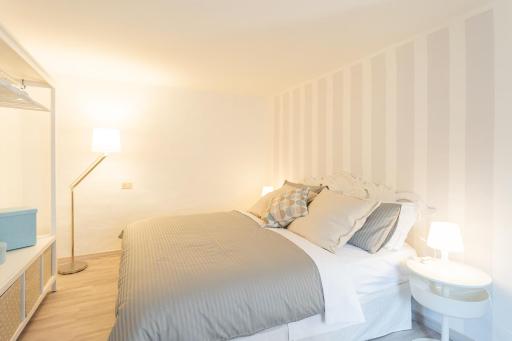 ***** [ ROMANTIC SUITE ] - Como Center - Housity