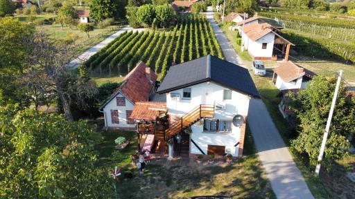Apartman - Vinska Cesta - Housity