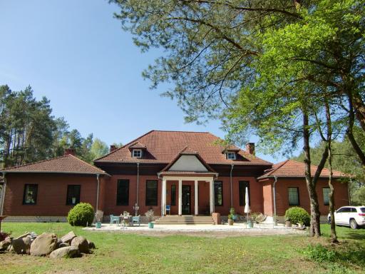 Künstler-Villa Ambrosian Apartment Magnolia - Housity