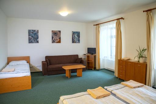 Apartmány Přízámčí - Housity