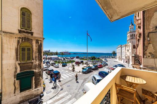 Riva City Rooms - Housity